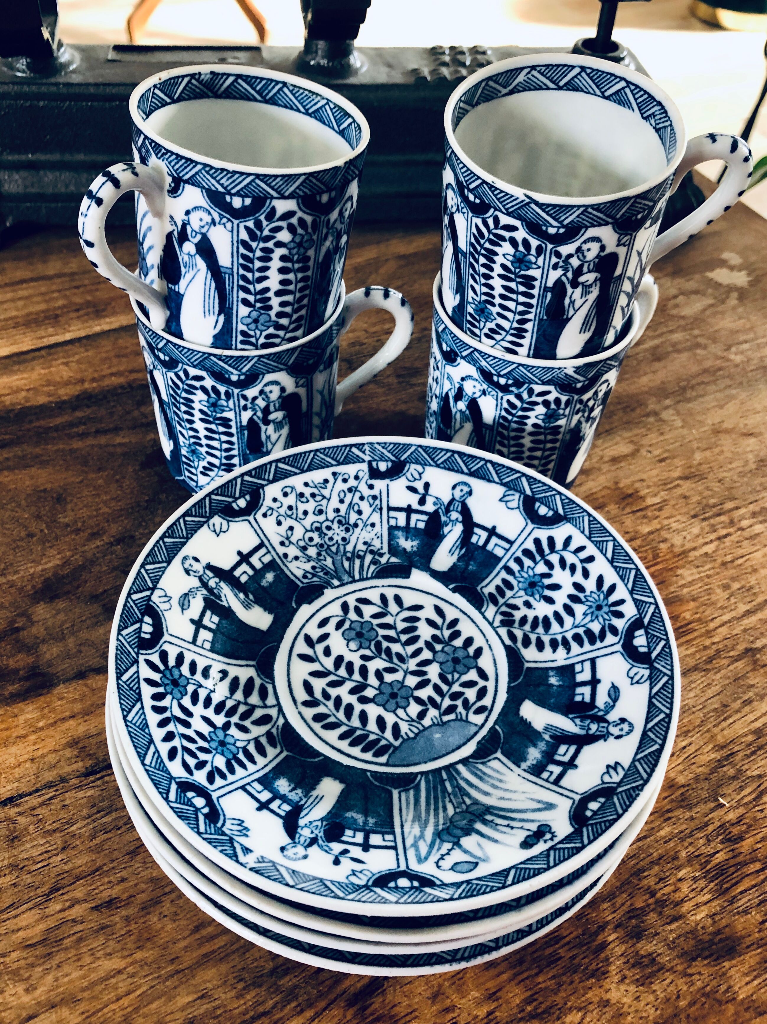 9-piece tea service