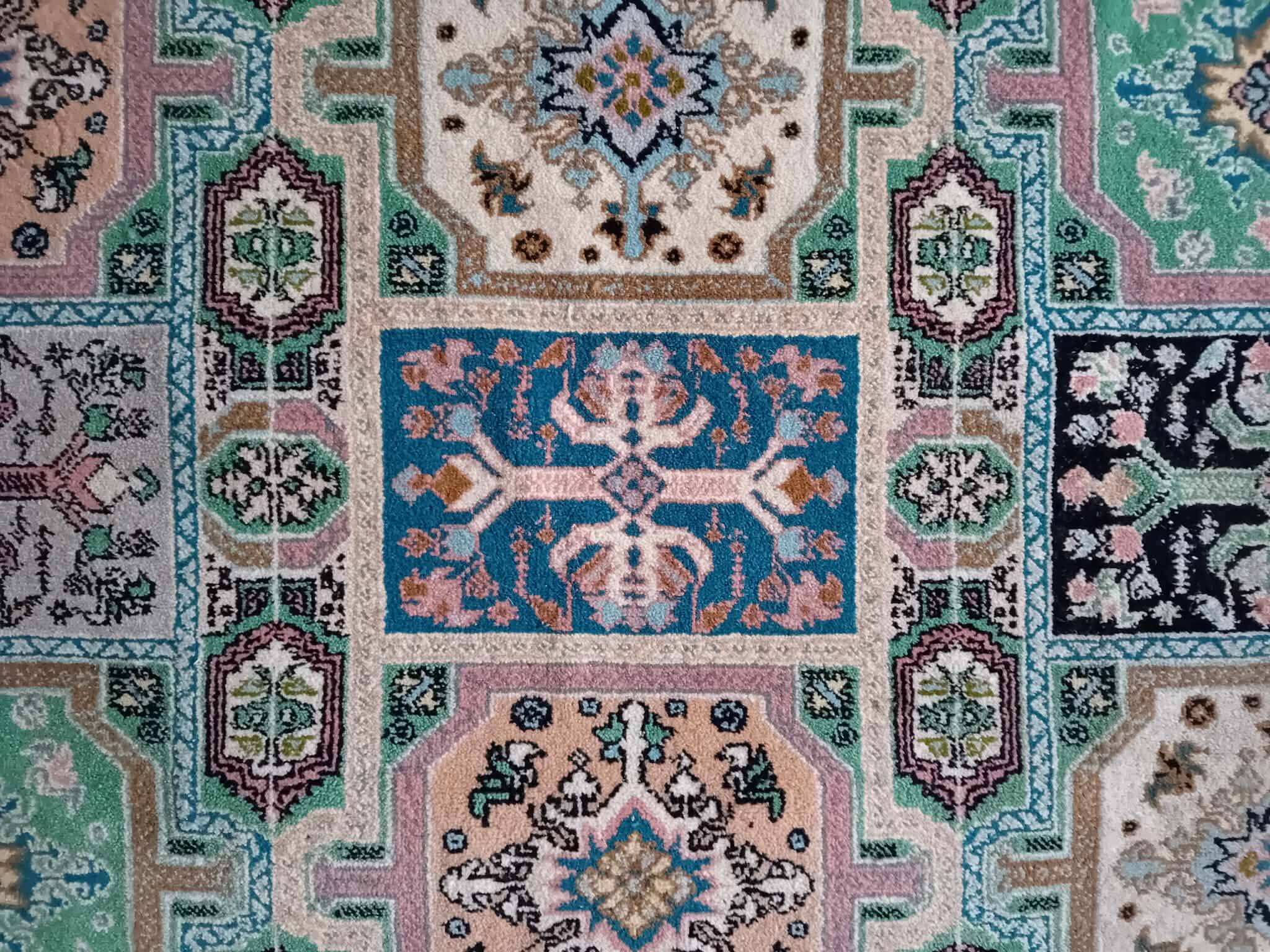 Handmade Berber rug Rabat 252x173cm