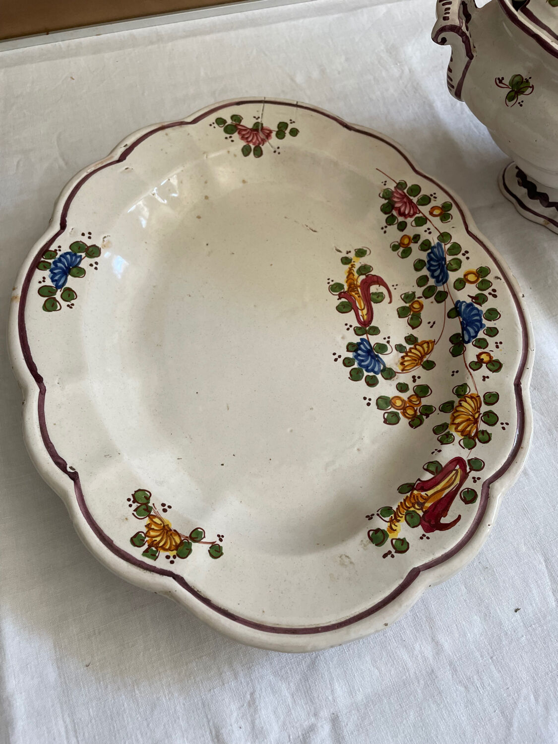 Légumier soupière en faïence