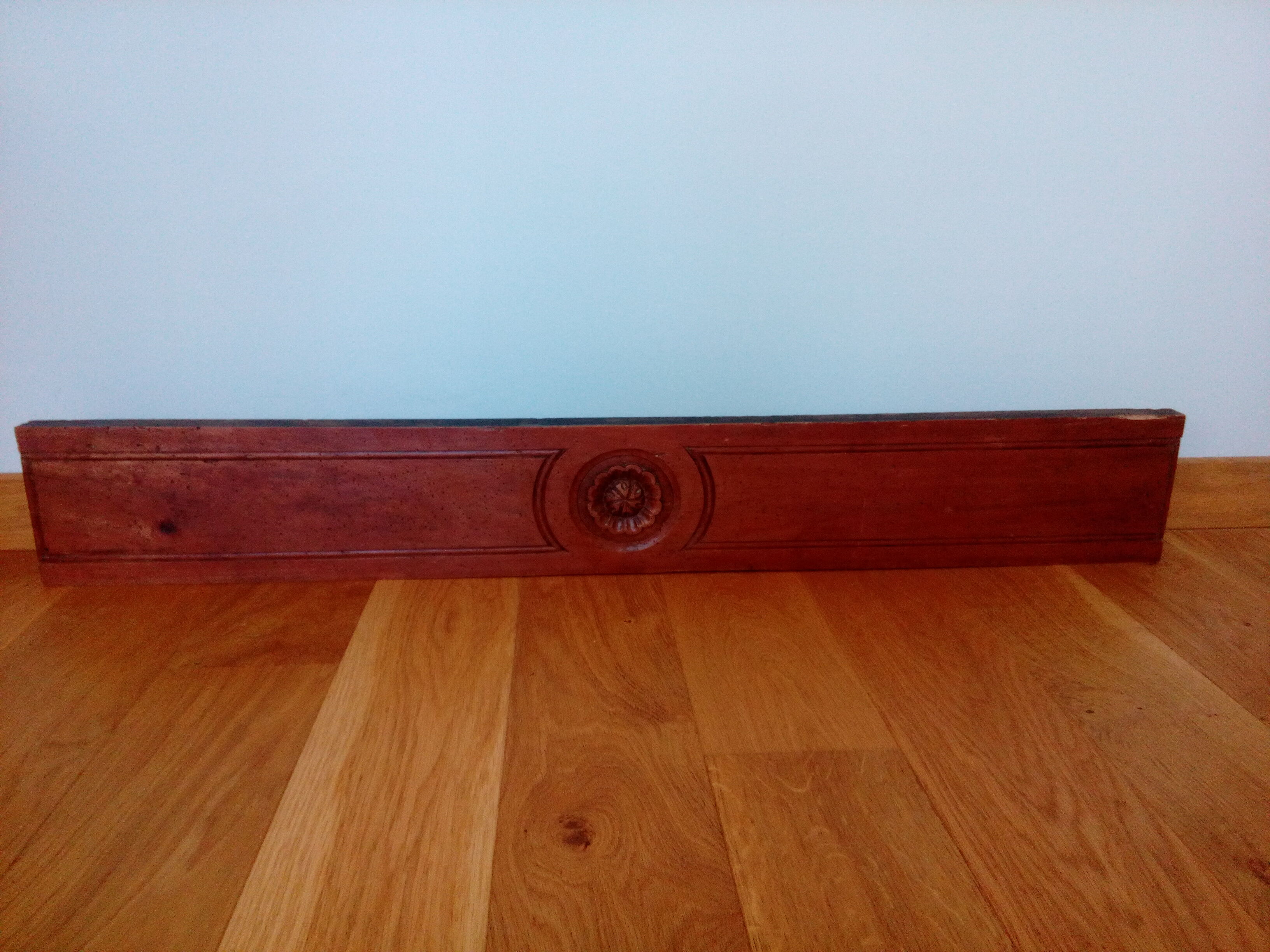 Carved front in solid wood