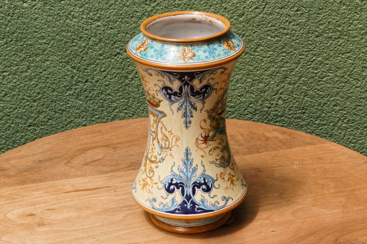 Albarello signé Ulysse de Blois, style Renaissance