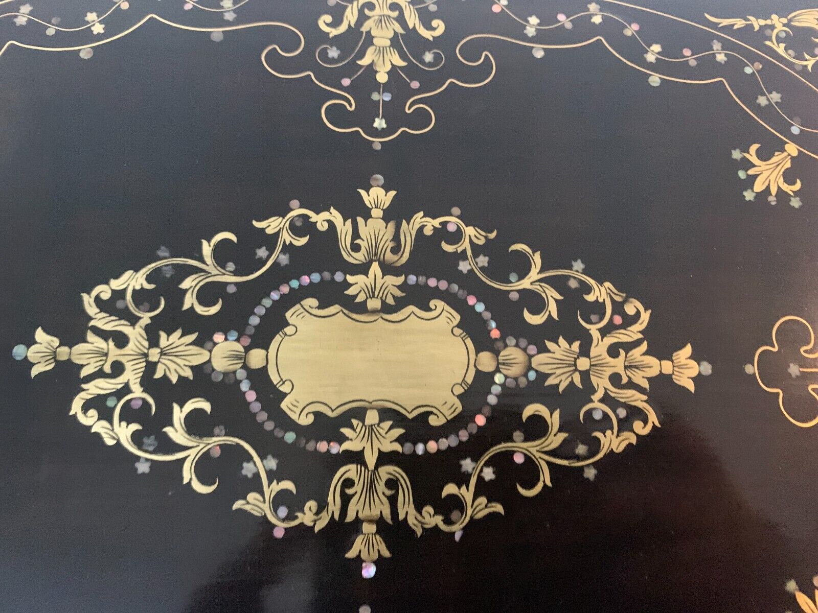 Complete liquor cellar Napoleon III Marquetry boulle Antique box