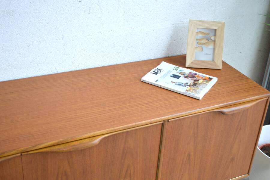 Enfilade by McIntosh * 201.5 cm *