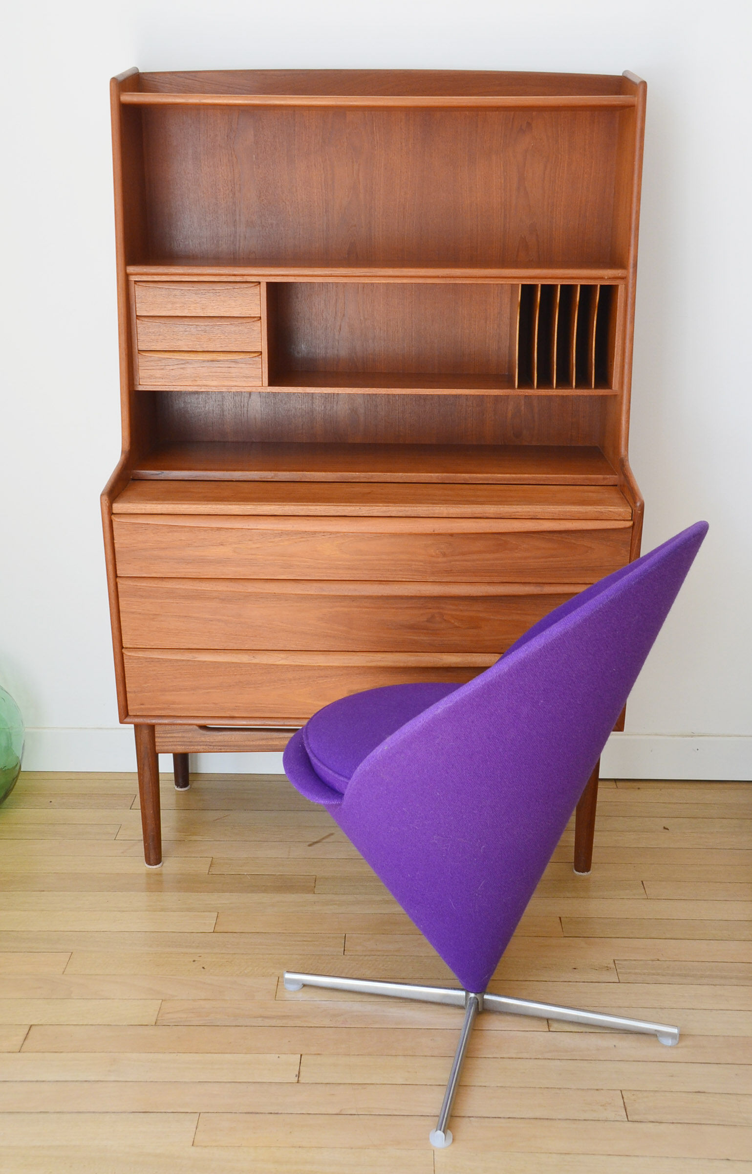 Secretary teck by Svend A Madsen 1960