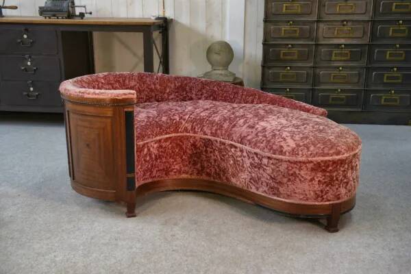 Art Deco "Kidney" sofa in mahogany veneer, 1930s