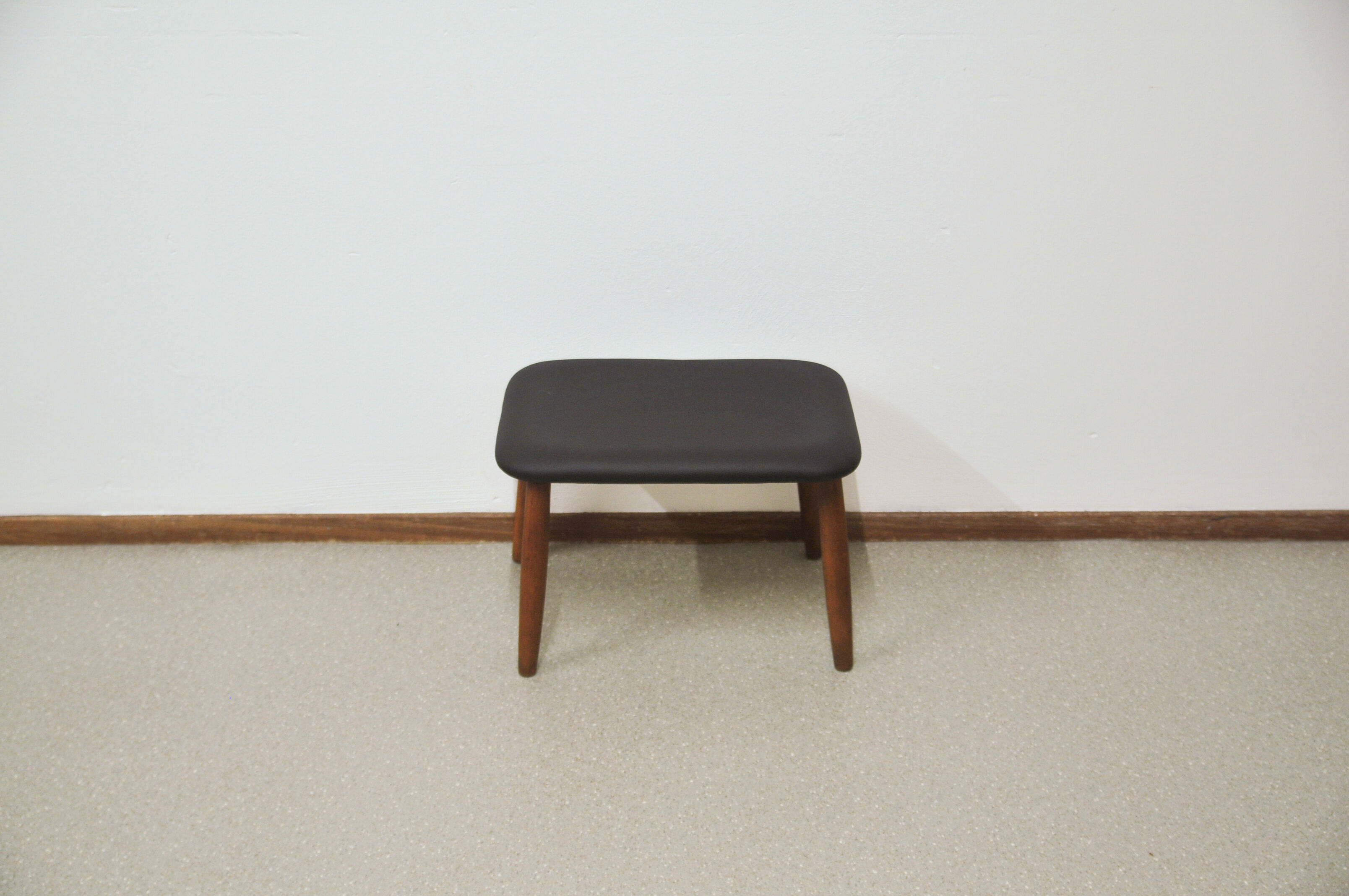 Vintage danish skai stool