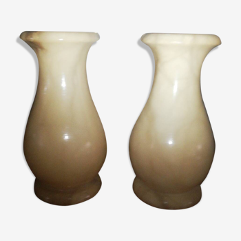 Paire de vases en albâtre jaune/crème