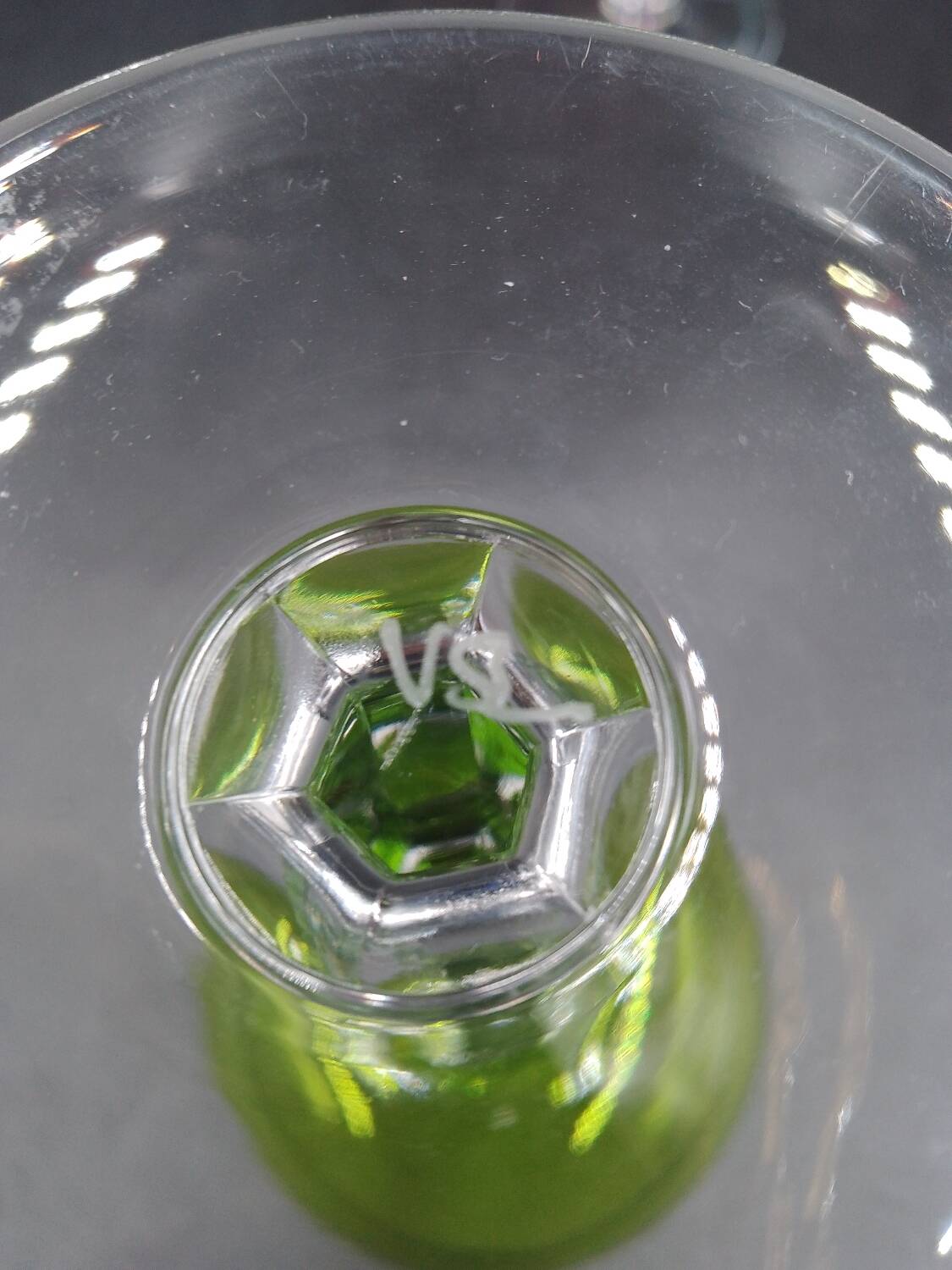 Set of 8 Roemer wine glasses in colored crystal Val Saint Lambert Mod "Saumur"