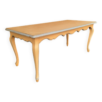 Grande table rectangulaire
