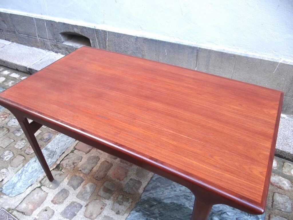 Dining table Johannes Andersen, Denmark 1960