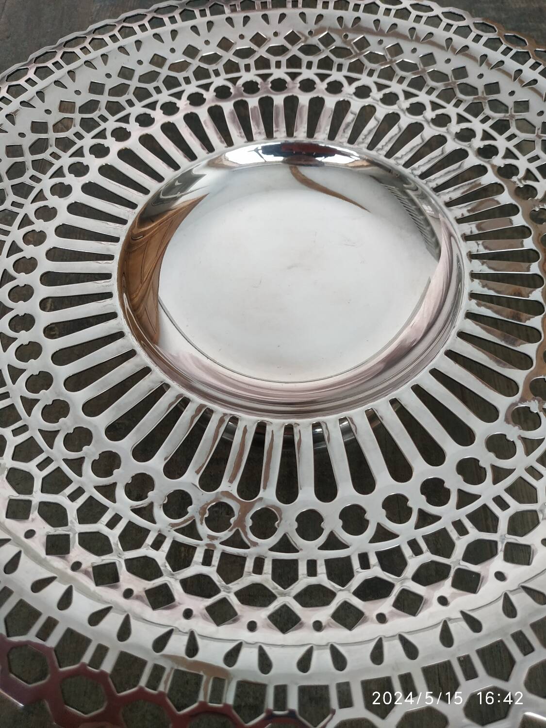 Silver metal pedestal dish