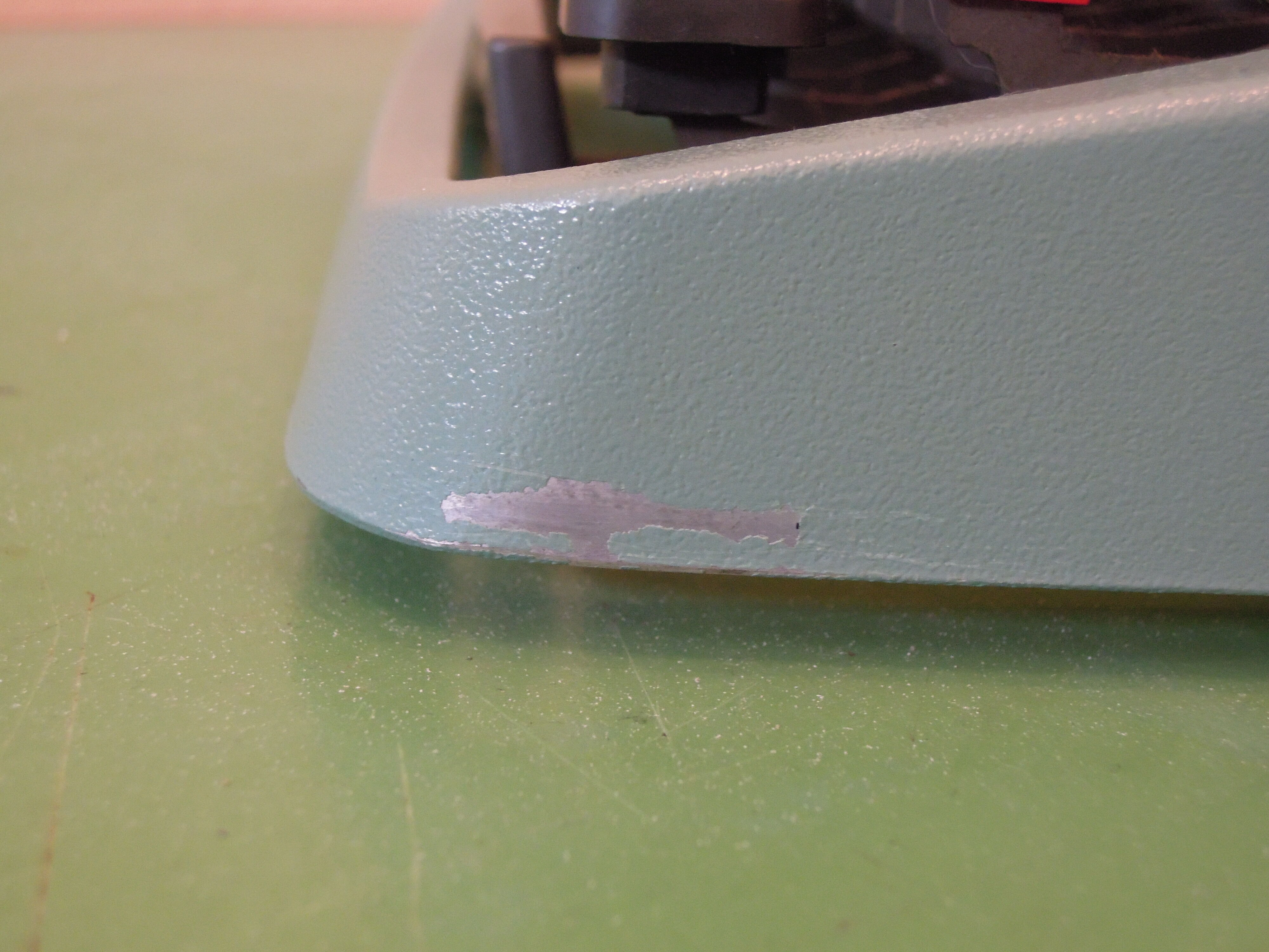 Typewriter olivetti lettera 32