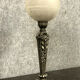 Lampe époque Art Déco en bronze argenté et opaline vers 1850
