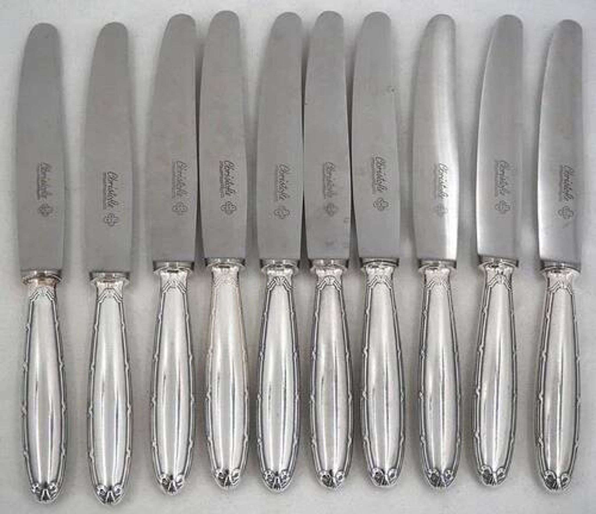Christofle Rubans, 10 dessert knives, dessert, cheese, silver-plated metal.