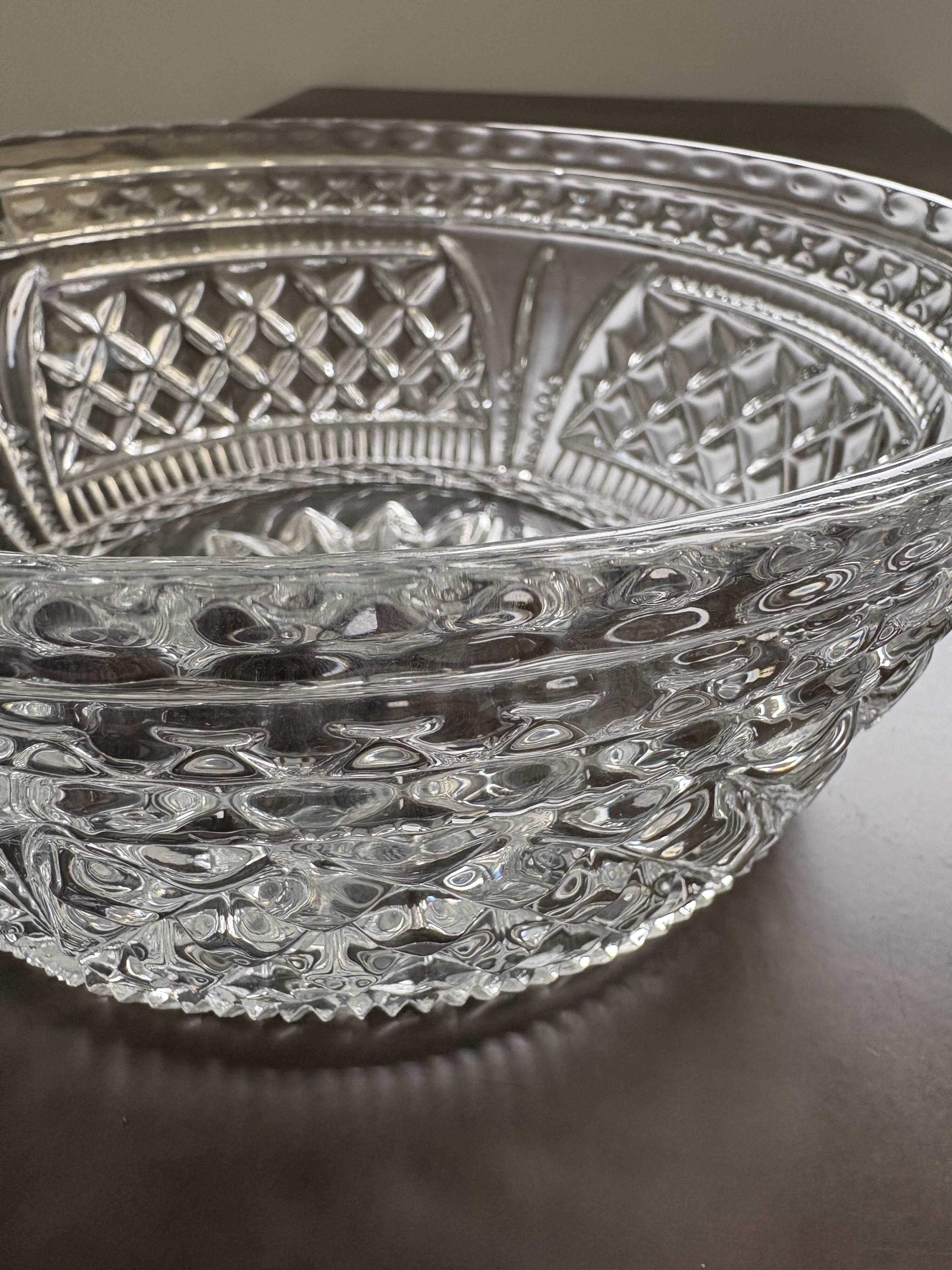 Art Deco chiseled crystal cup
