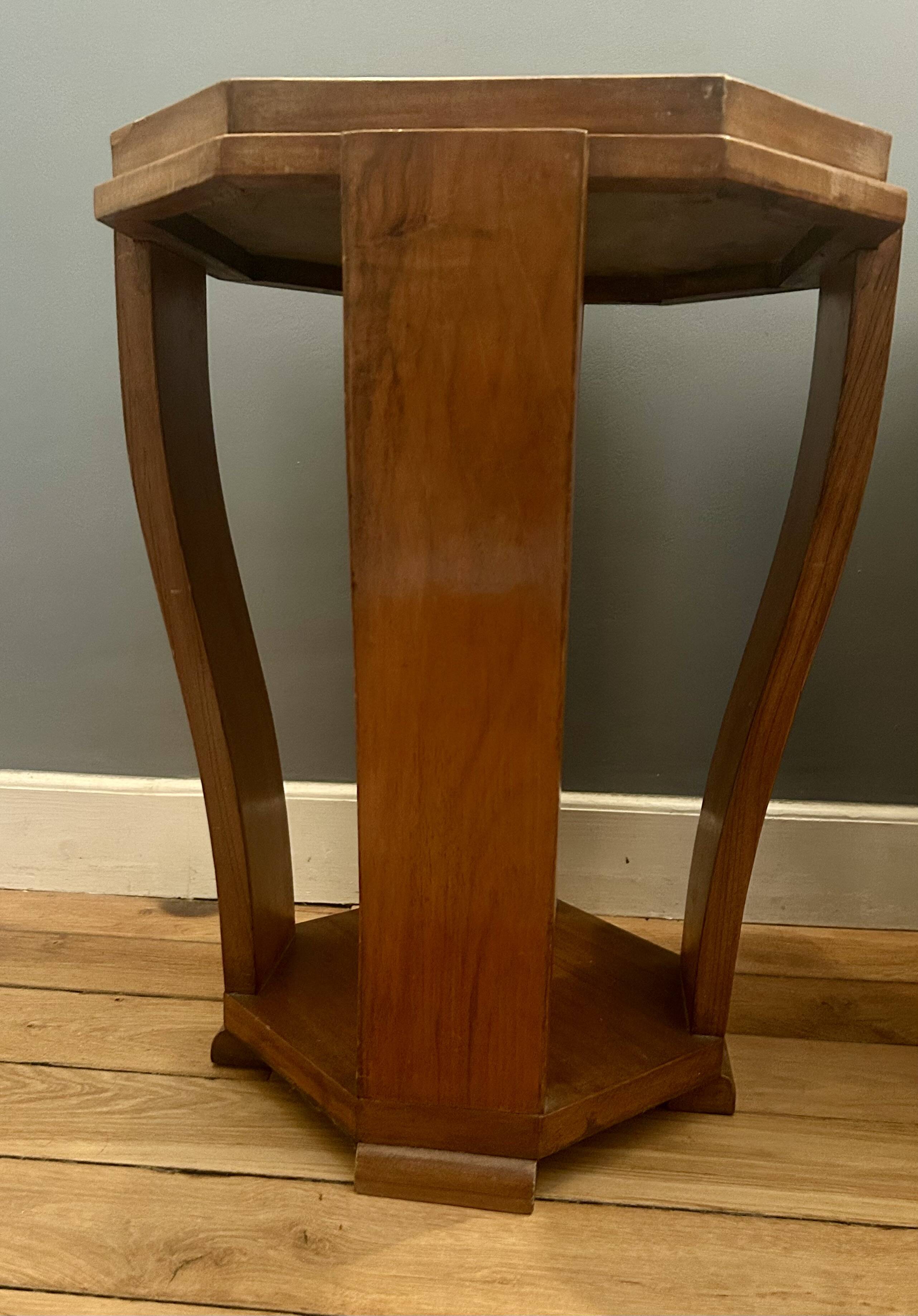 2 Art Deco side tables.