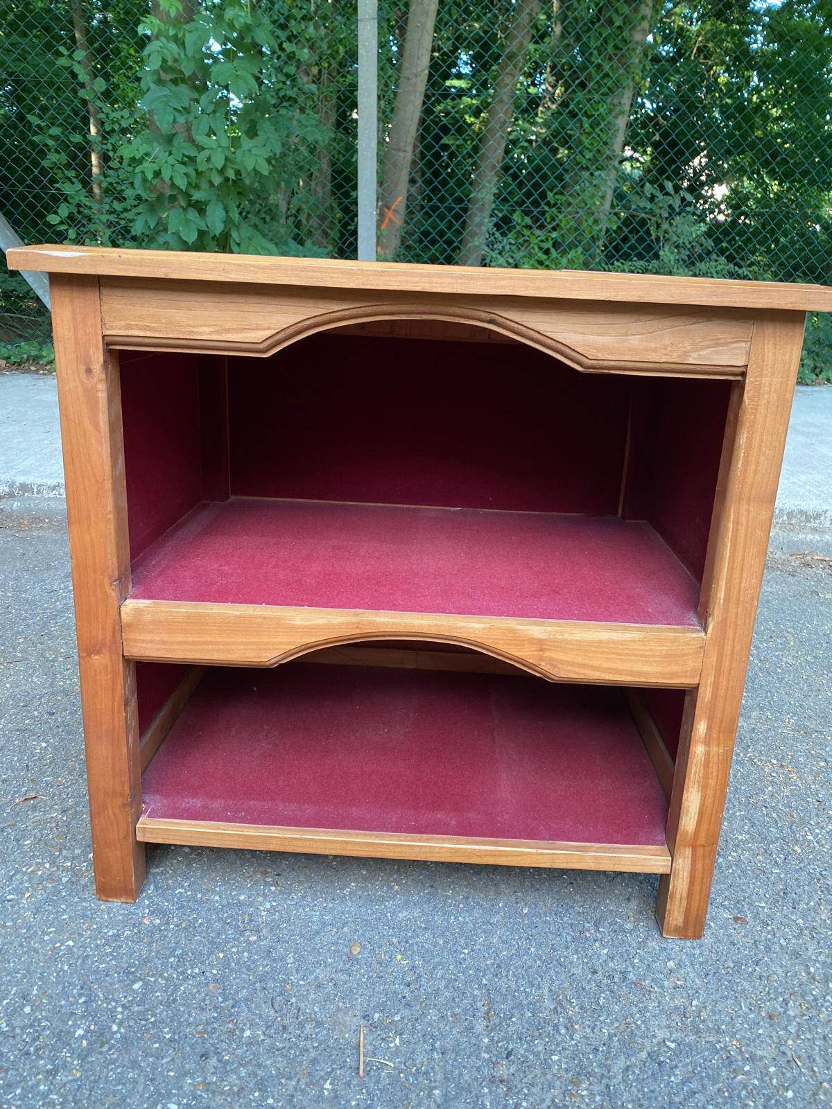 Solid wood and ceramic kitchen shelf