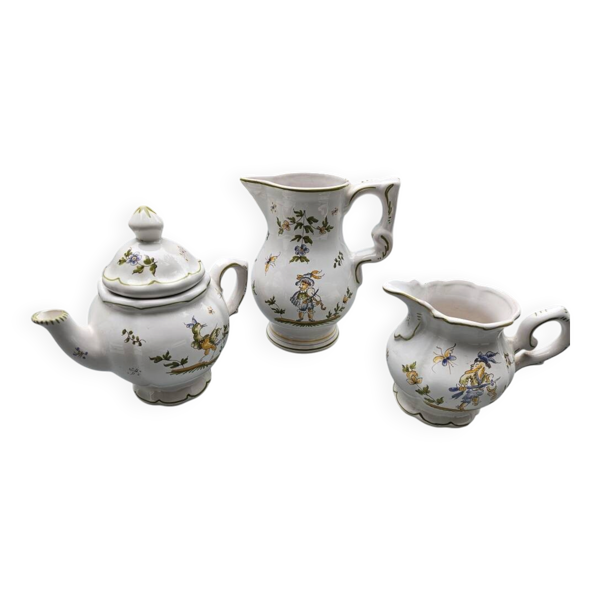 lot carafe, théière, pot à lait Moustiers fait main