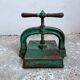 Cast-cast printing press to be linked