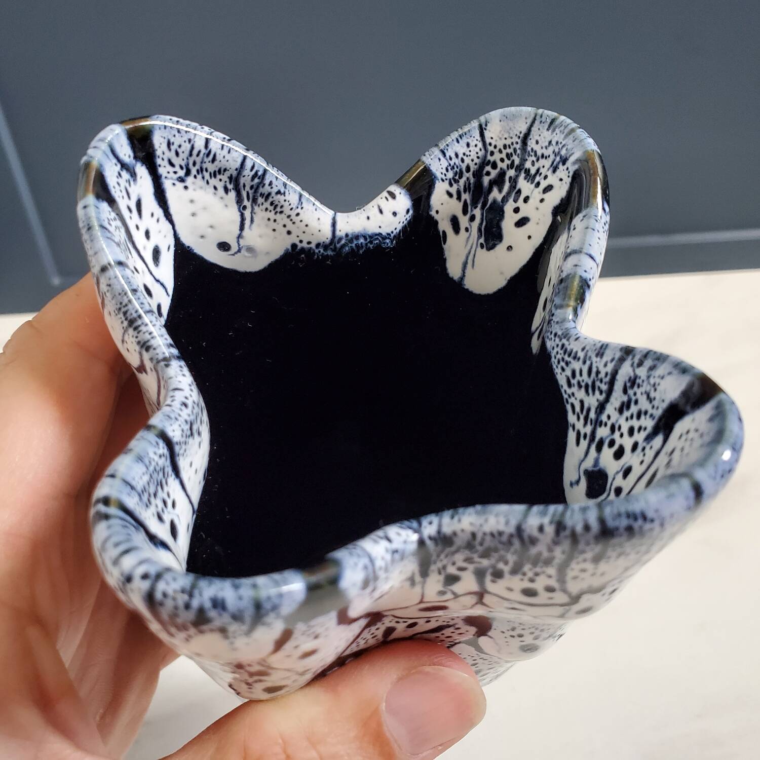 Ceramic vase called Fat Lava