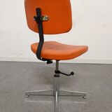 Swivel office chair from the 60s/70s