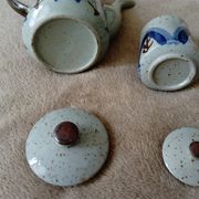 Cafetière et sucrier vintage
