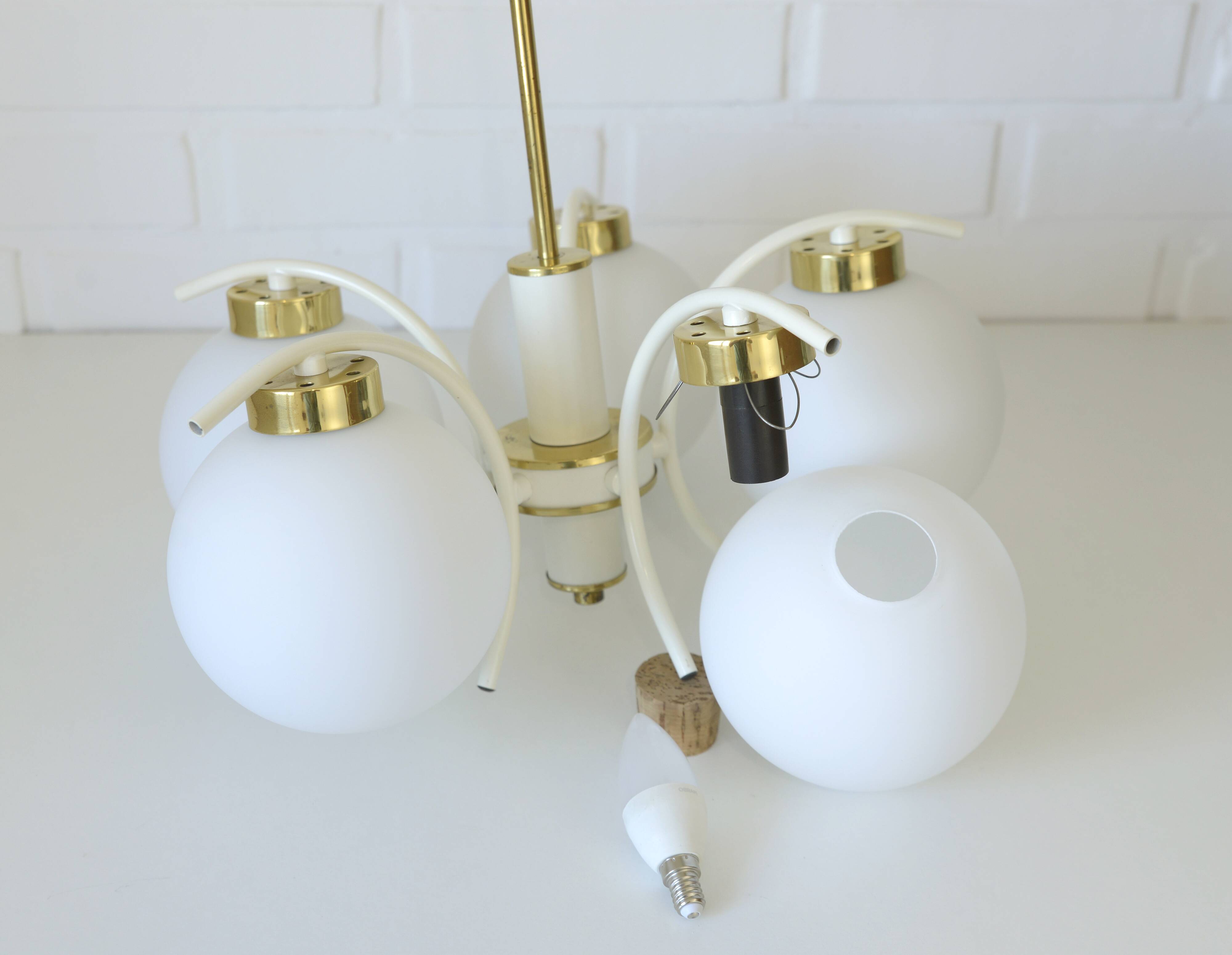 Mid-century modern vintage chandelier MCM Sputnik white hanging lamp 1970's