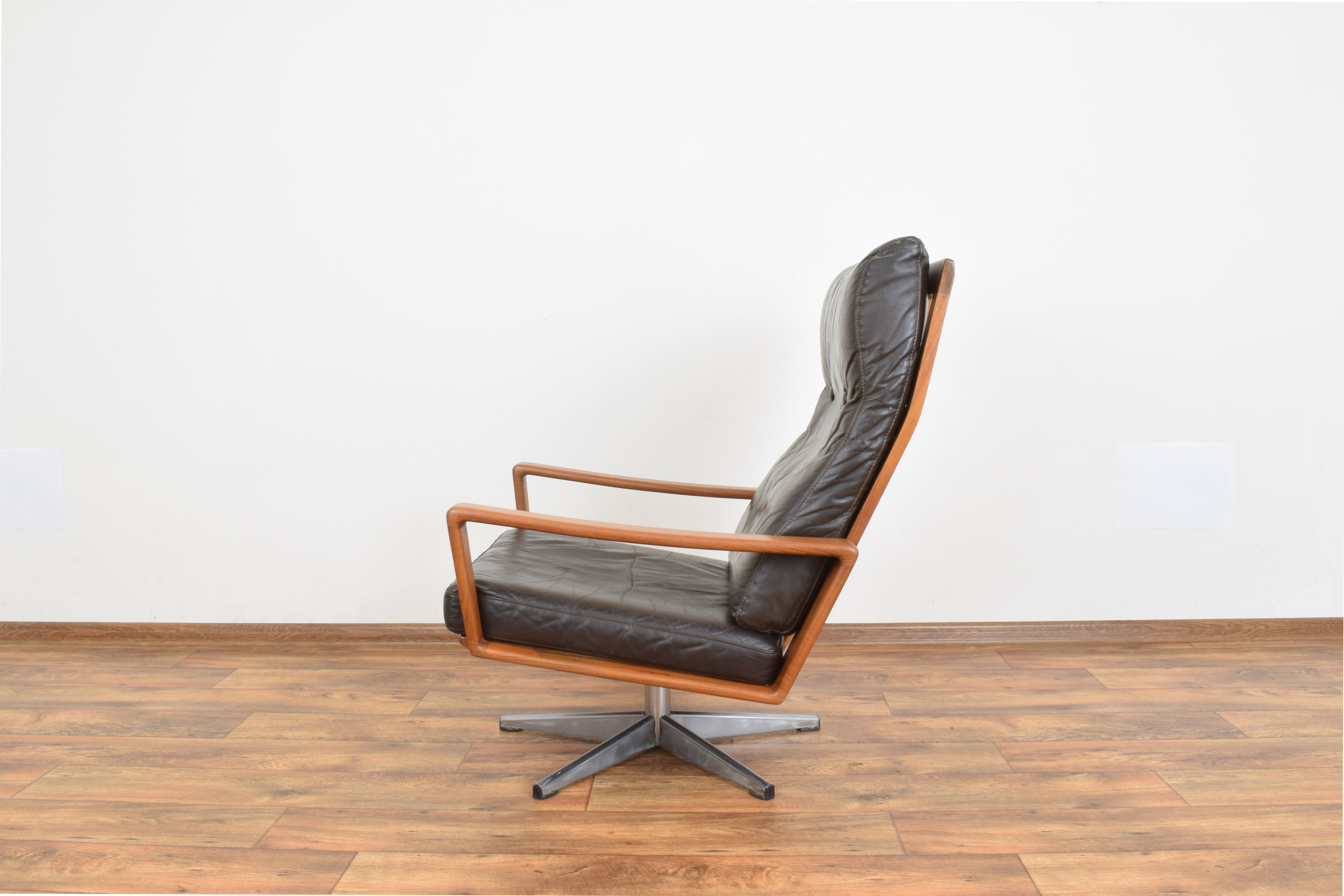 Swivel lounge chair by Arne Wahl Iversen for Komfort, 1960s