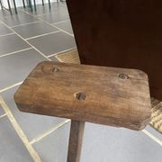 Tabouret de ferme tripode ancien