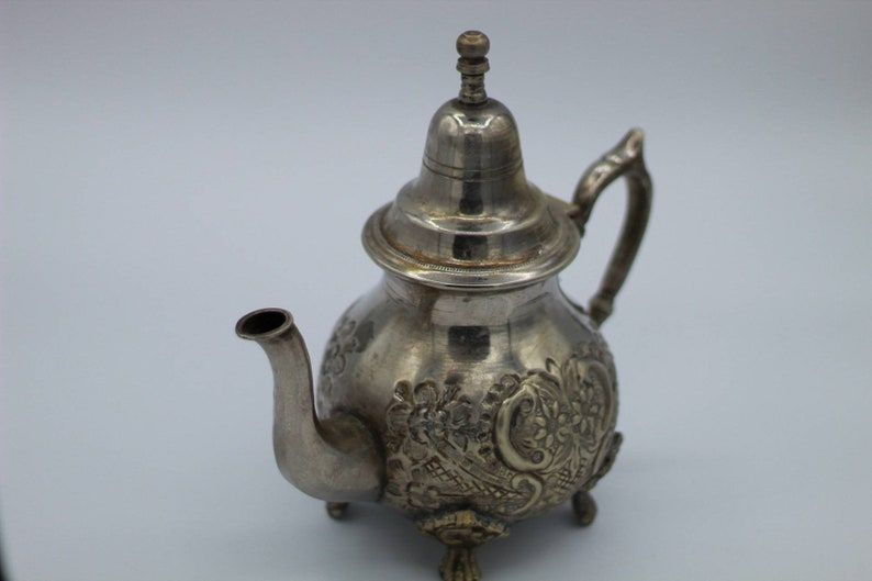 Vintage arabic high quality Authentic handmade nickelplated moroccan copper teapot pewter, arabic oriental design