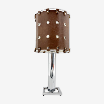 Lampe de table italienne brutaliste en cuir et chrome des années 1960