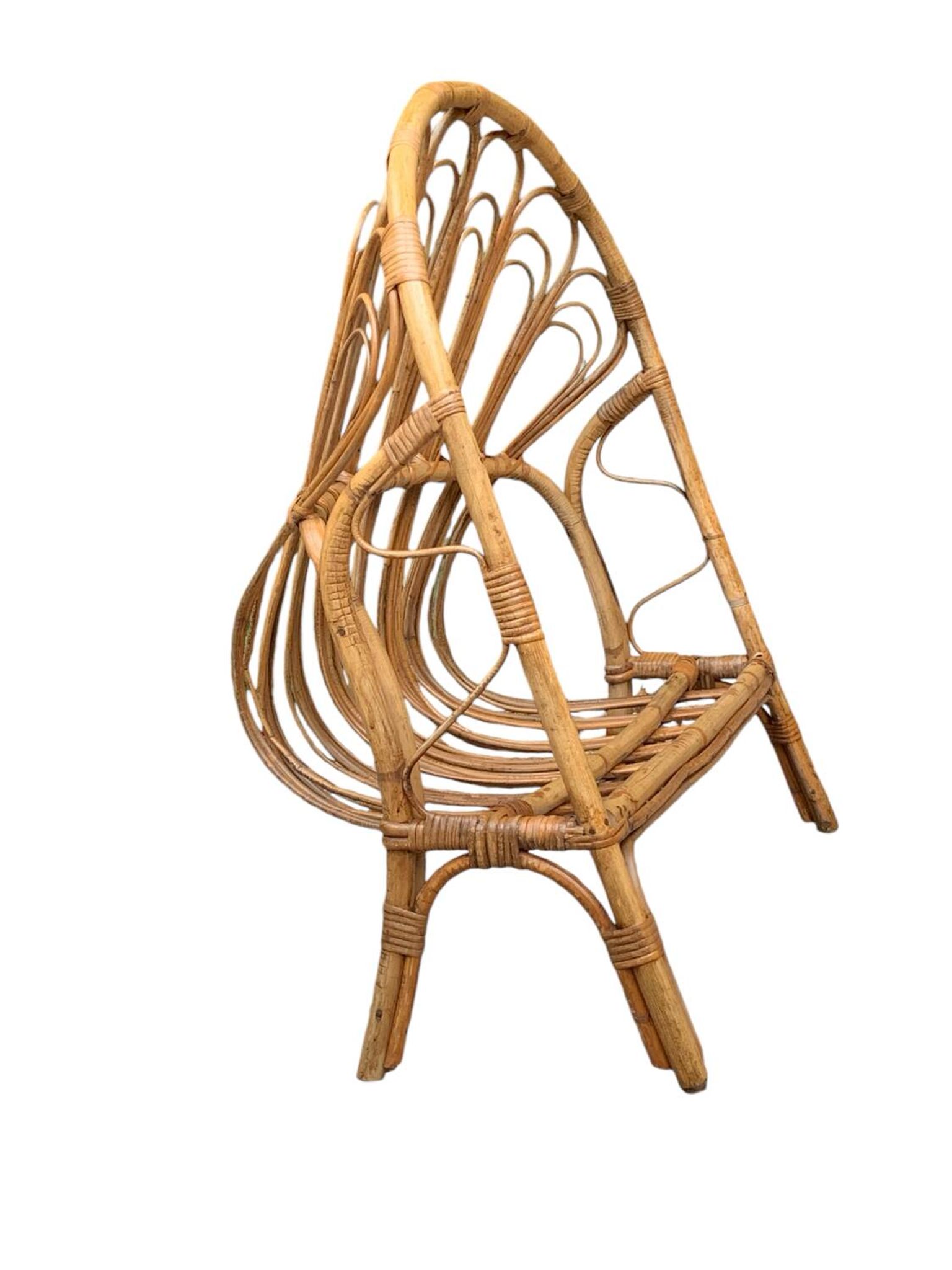 Lit corbeille en rotin pour enfant 1960