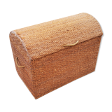 Trunk of the 70s in sea rush