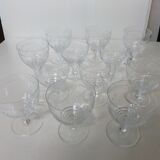 Suite de 12 verres en cristal Art Déco