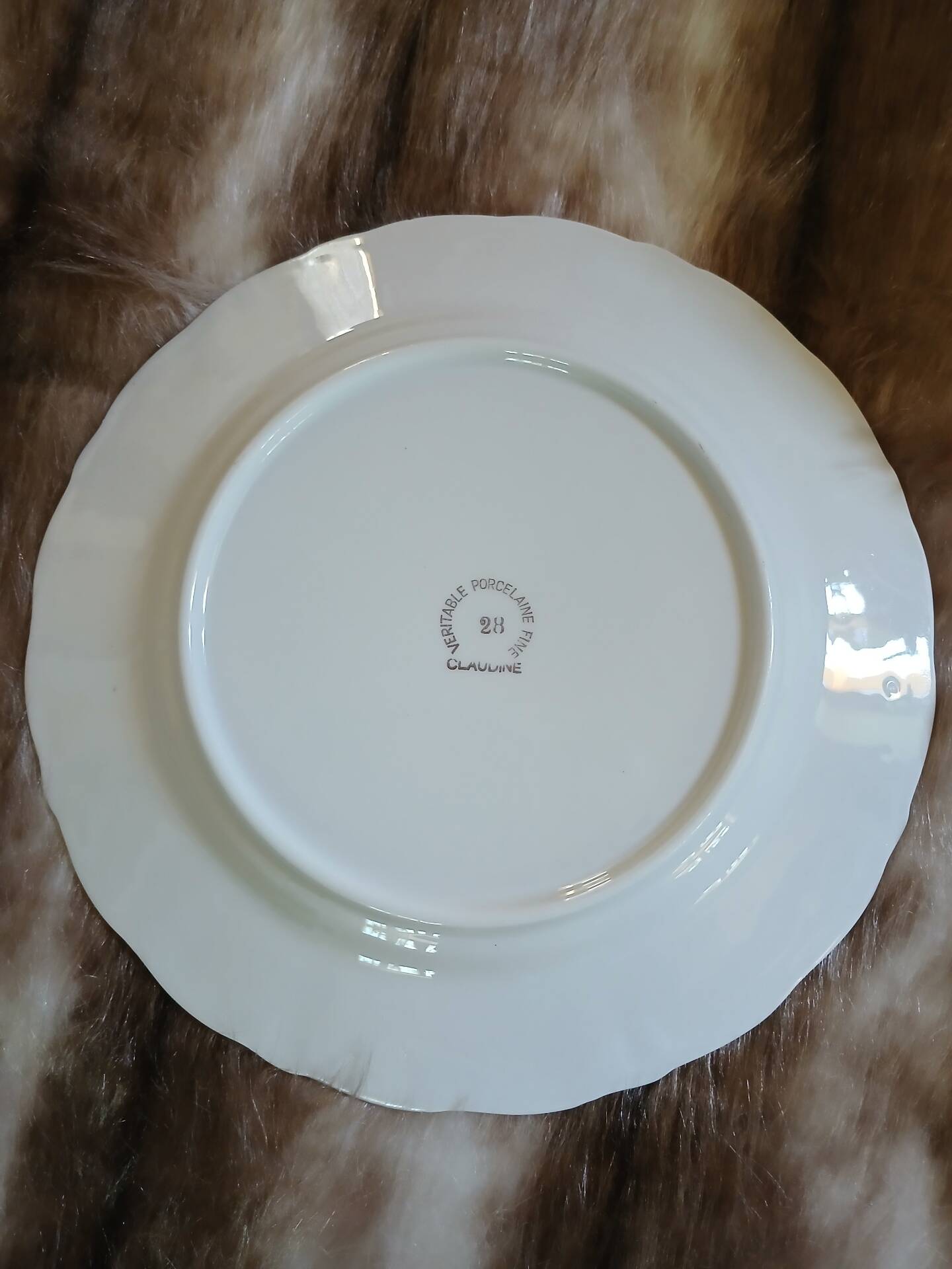 21 mismatched vintage dessert plates