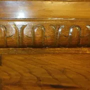 Important architectural fireplace made of solid wood, dating from the 19th century.