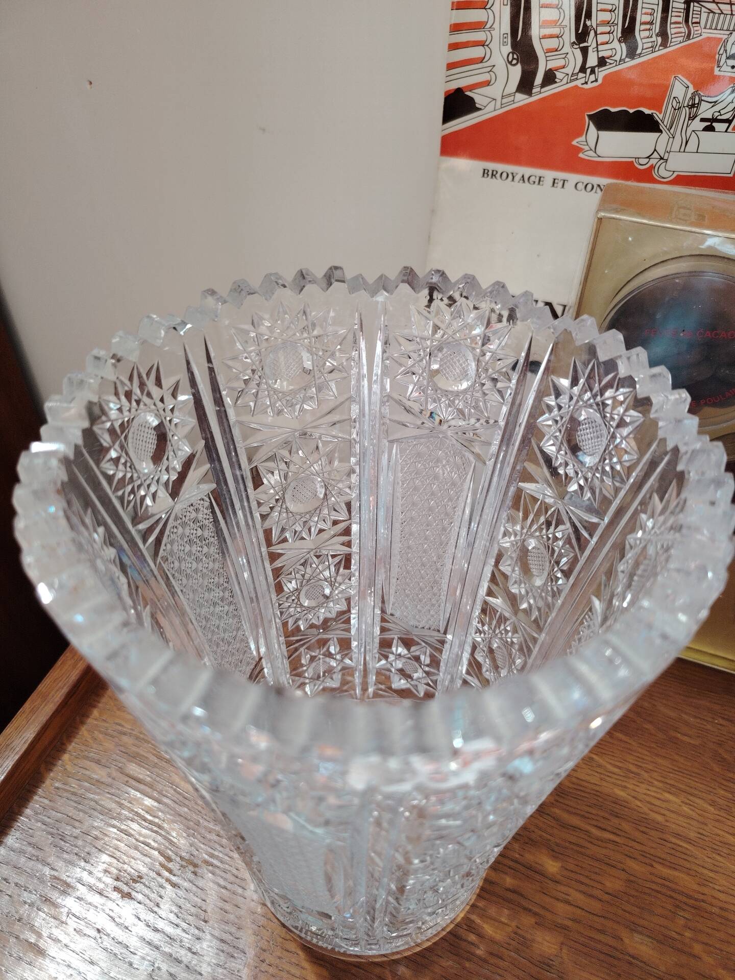 Vintage geometric cut crystal vase - 1970