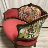 Paire de fauteuils en bois sculpté, XXème s.