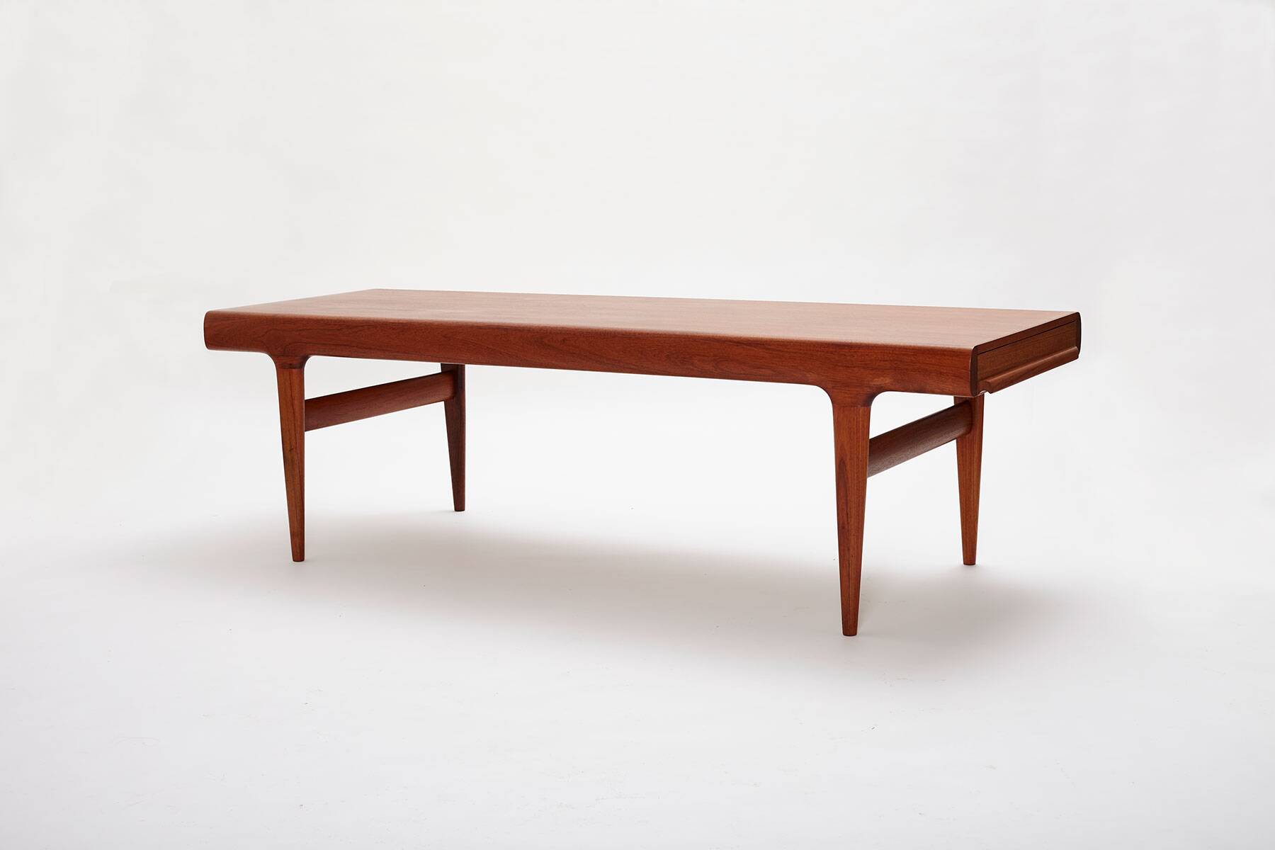 Extendable coffee table designed by Johannes Andersen for Uldum Møbelfabrik, Denmark, 1960s.