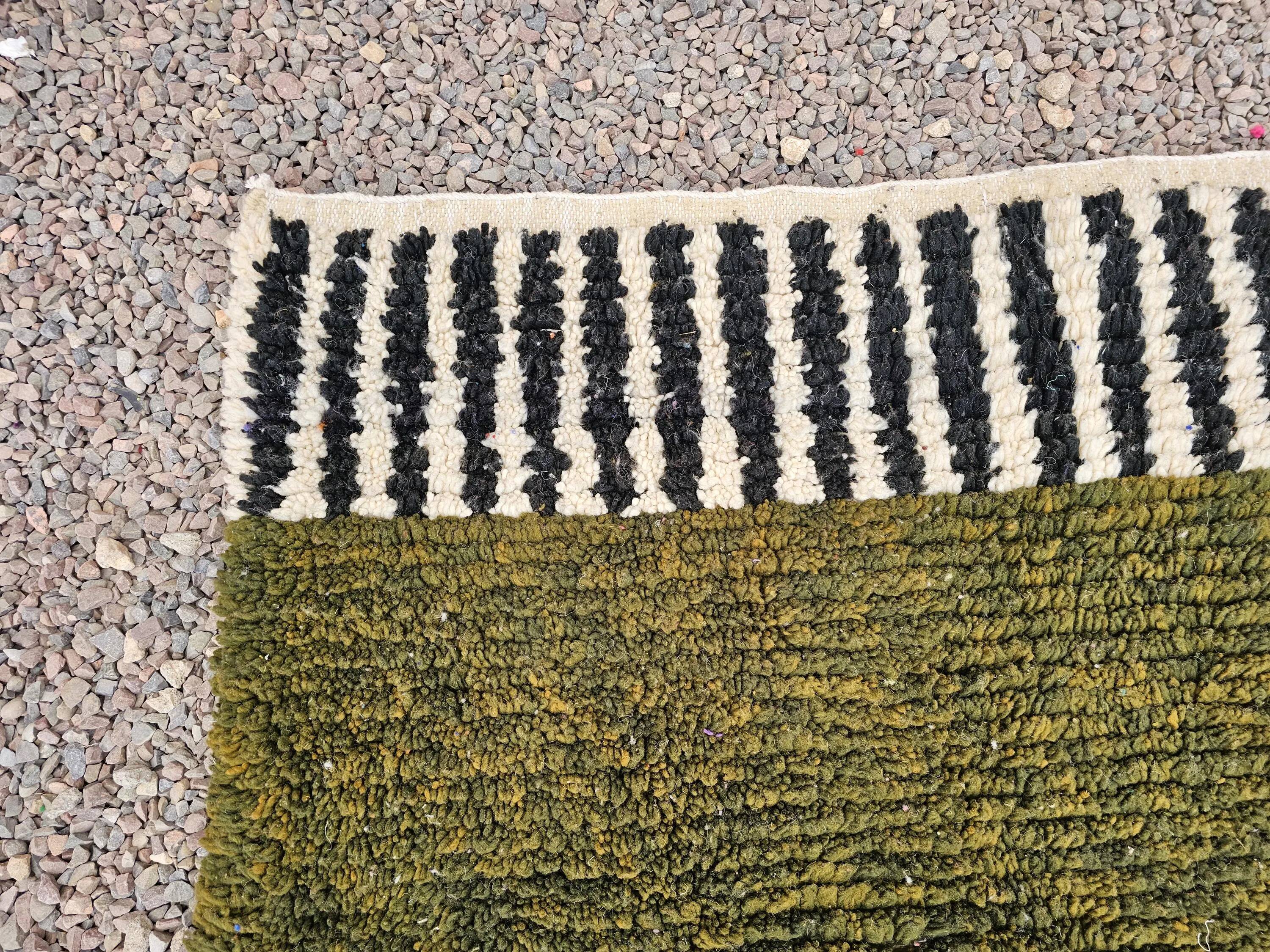 Tapis artisanal berbère fait main 2.5x1.5 m