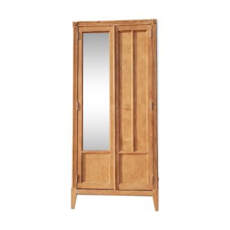 Armoire vintage