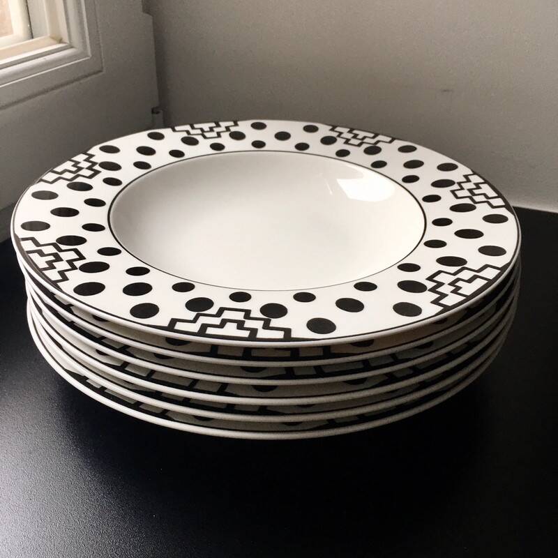 Villeroy & Boch 24 cm porcelain deep plate