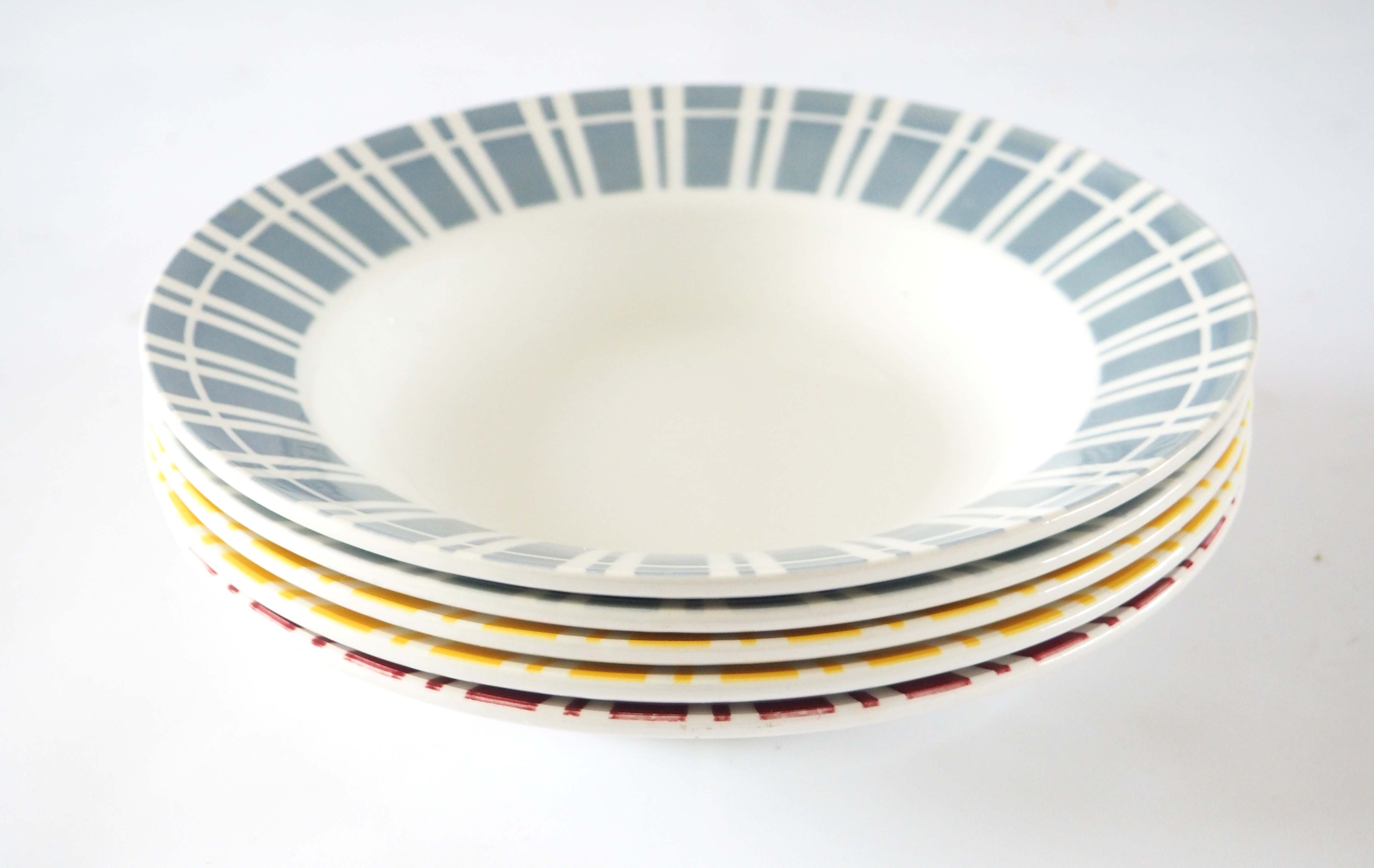 6 multicolored Digoin flat plates