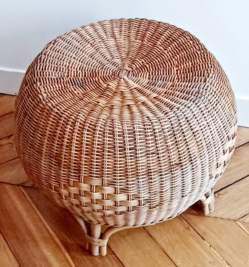 Wicker and rattan ball pouf. 70s/80s