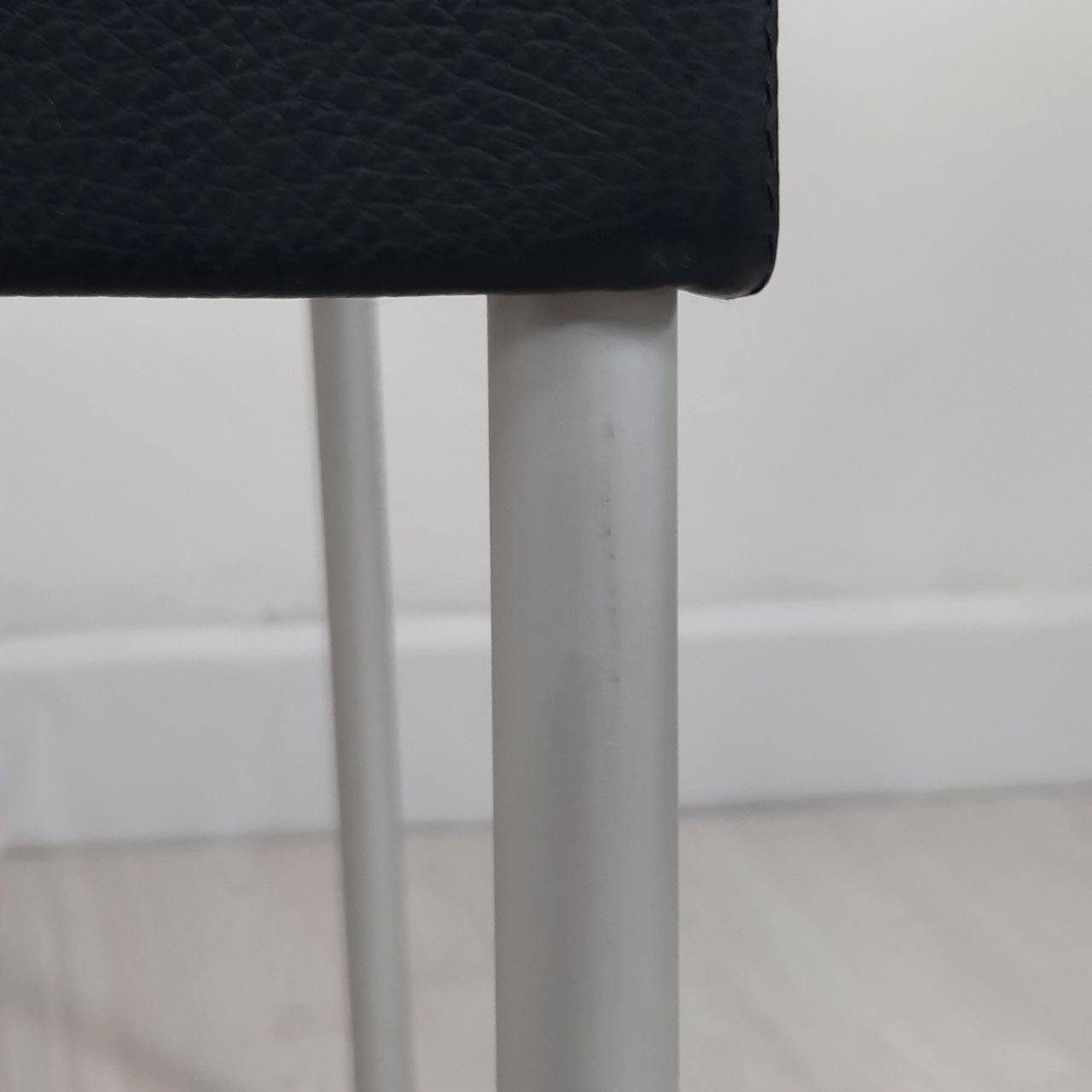 Quatre fauteuils de Matteo Grassi cuir années 1990/2000