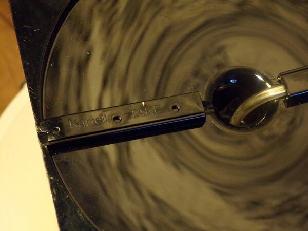 Lampe Kartell Take noire par Ferrucio Laviani