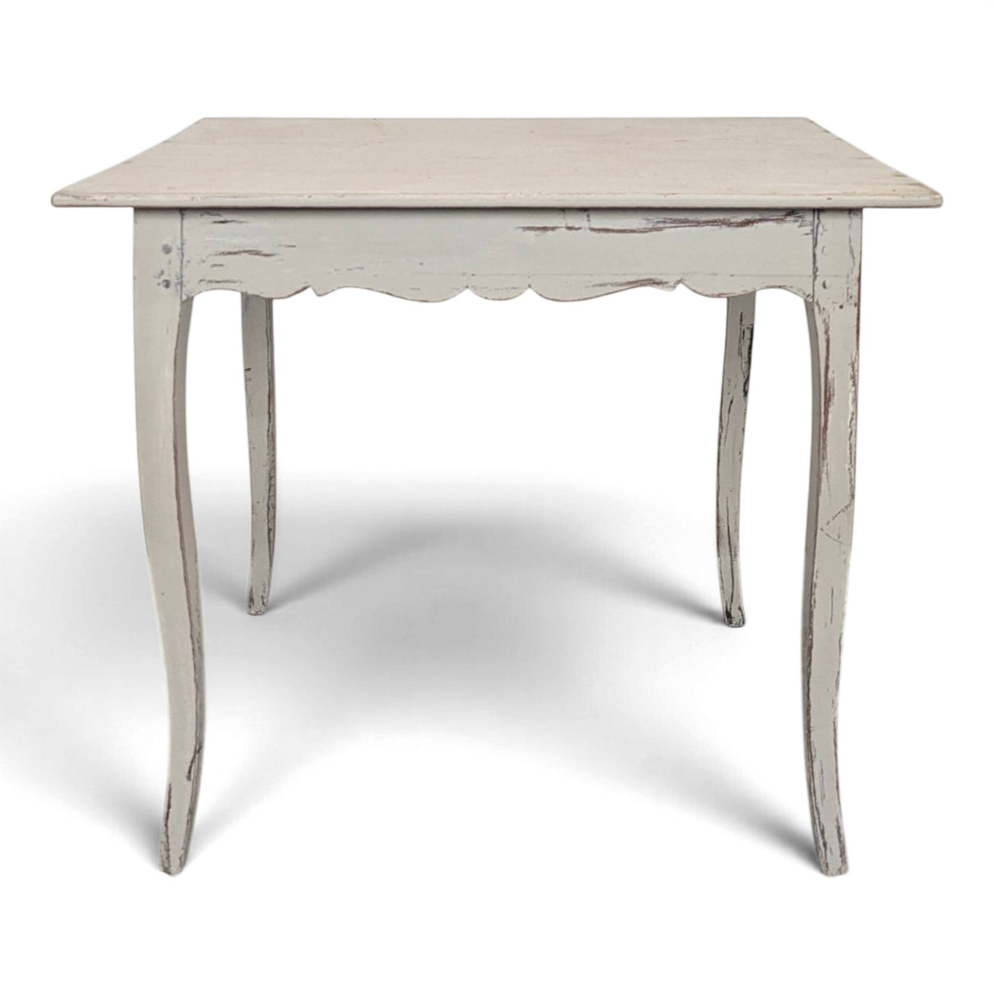 Petite table Louis XV en bois laqué gris