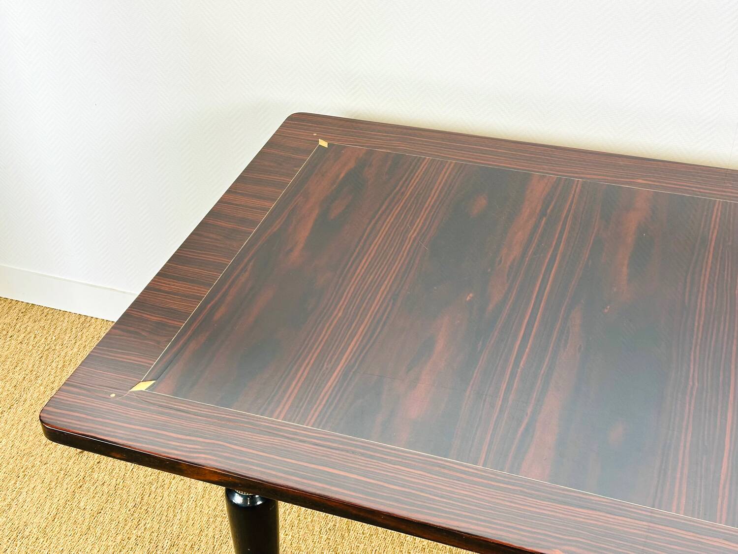 Table à manger Art déco en ébène de macassar, 1940