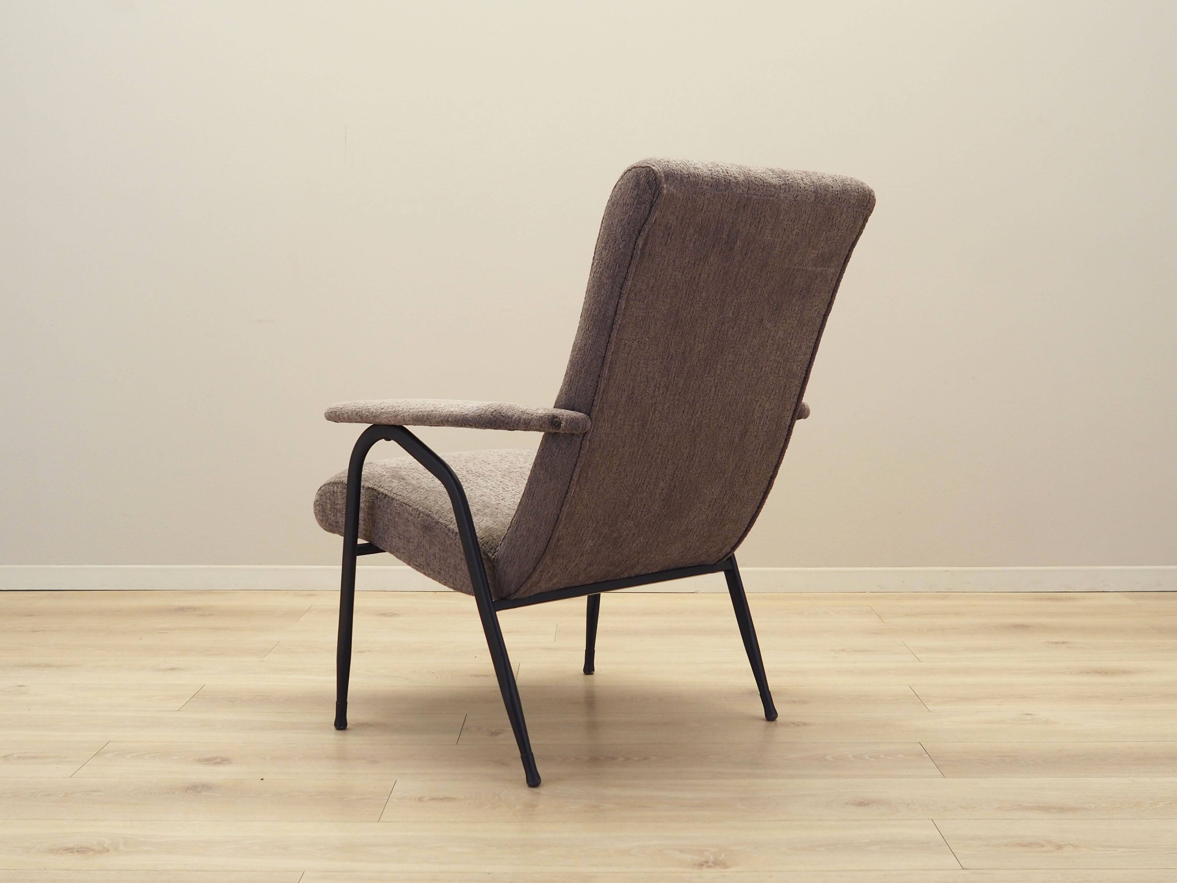 Fauteuil gris, design italien, années 1970, production : Italie