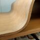 Table basse en bois cintré